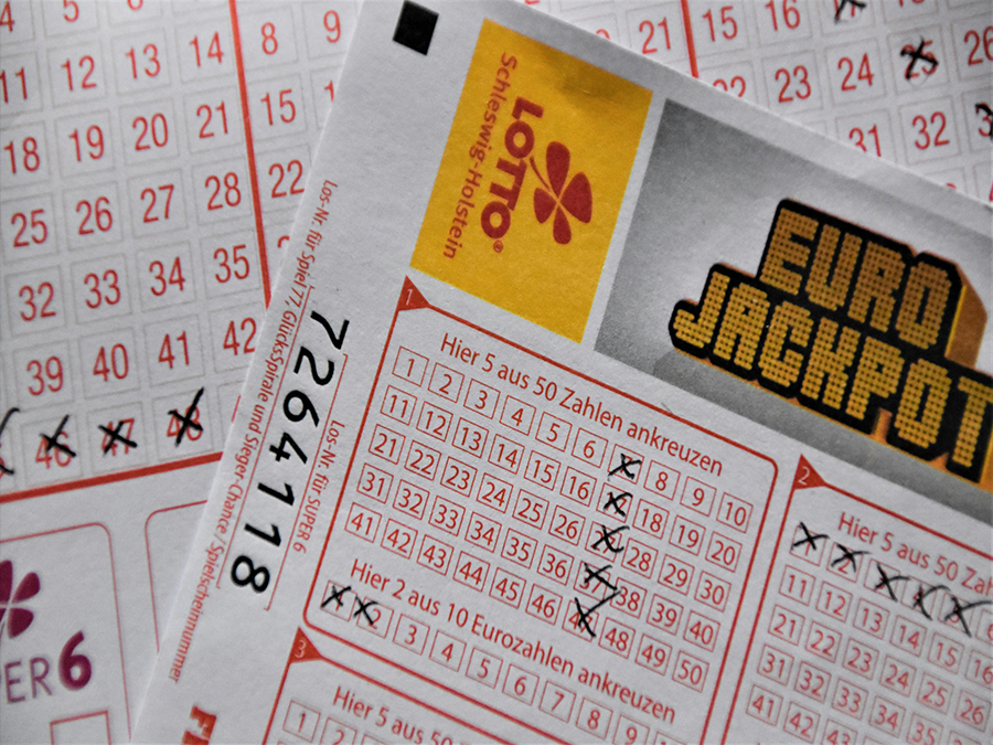 International Lottery News 2025: Record Jackpots, Digital Disruption & Controversies 1 Lottery News